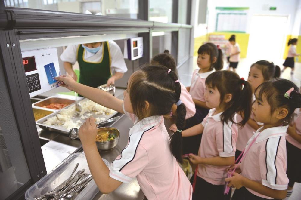 “中央廚房＋微廚房”，湖北這地區中小學的營養午餐，值得全國推廣！